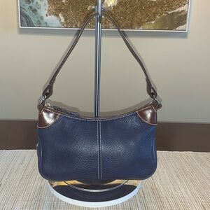 Dooney & Bourke vintage bag EUC